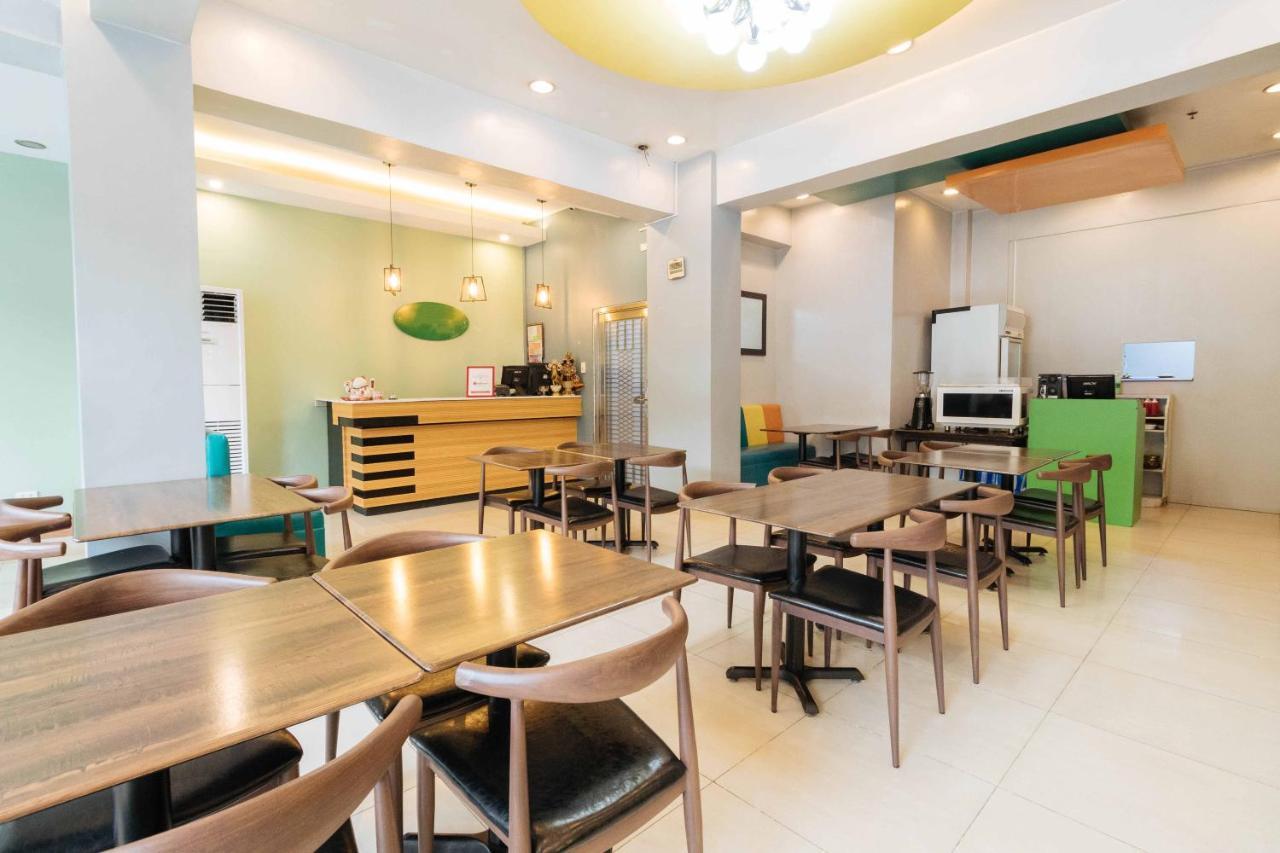 Reddoorz Plus @ Tayuman Manila Bagian luar foto