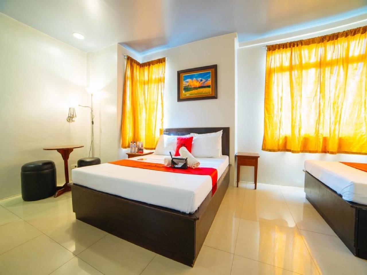 Reddoorz Plus @ Tayuman Manila Bagian luar foto